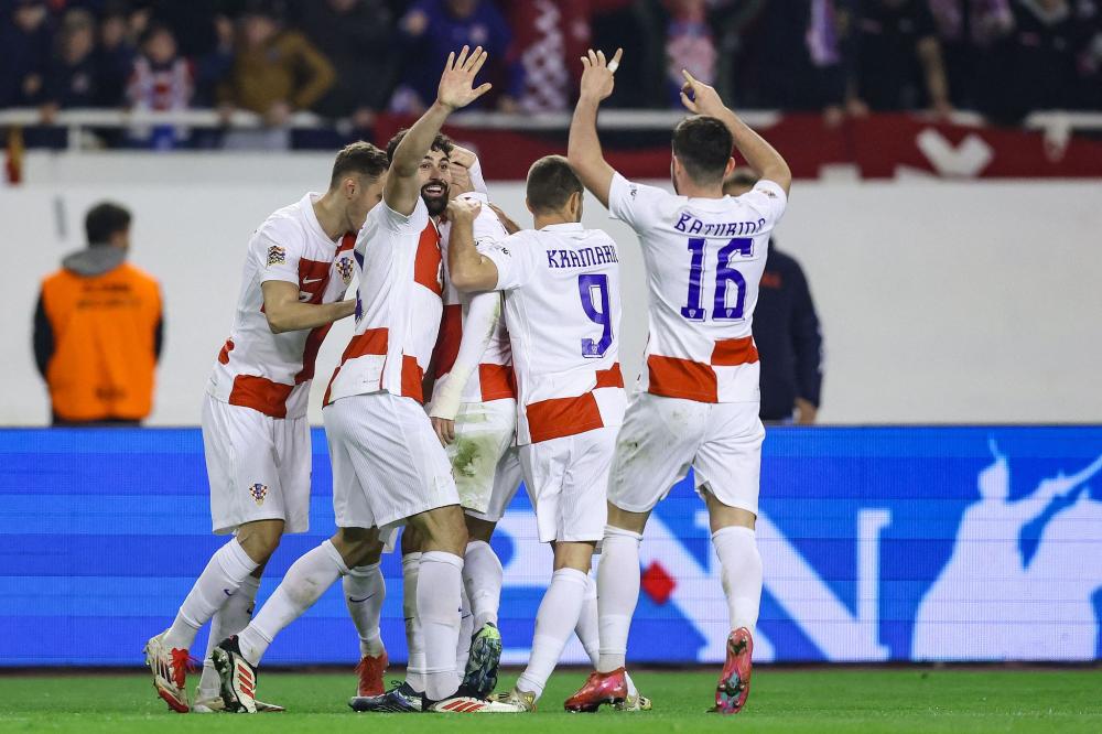 雄鹿队在内 雄鹿队在内